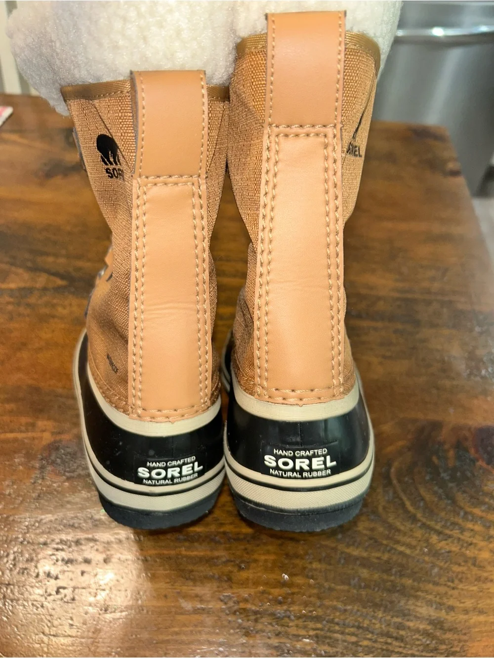 Sorel Caribou Waterproof Lace-Up Snow Boots Beige/Black Mid-Calf Women’s 7
